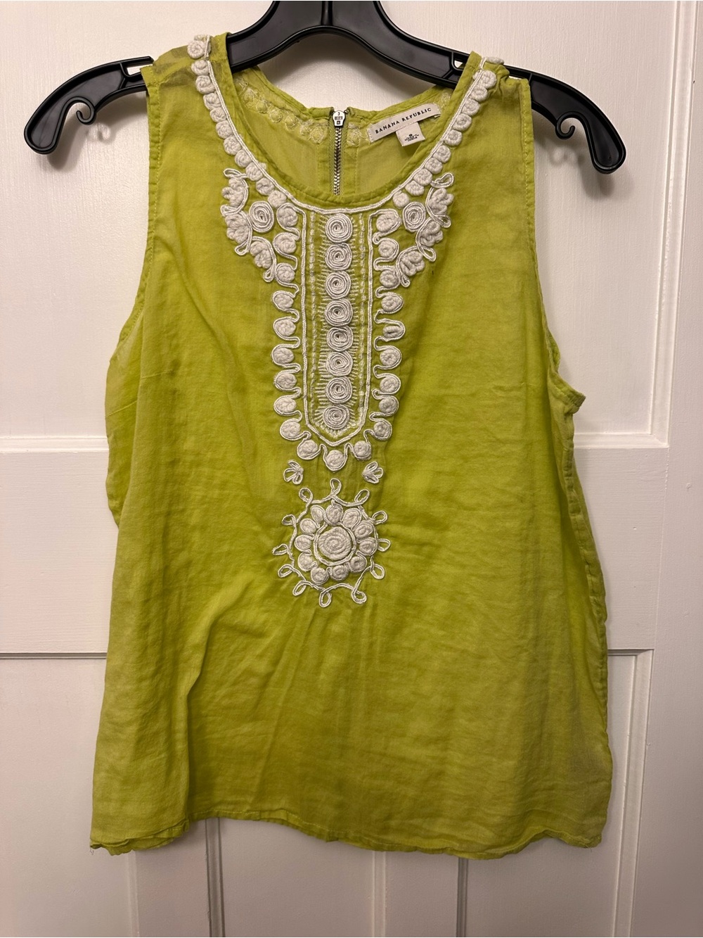 ⭐️ Banana Republic Sz 8 Lime Green Embroidered Cotton Tank Top